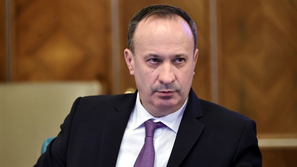 Adrian Câciu, atac devastator la Guvernul Bolojan: „Economia este în derapaj major. Avem un tablou destul de îngrijorator al eșecului Bolojan”