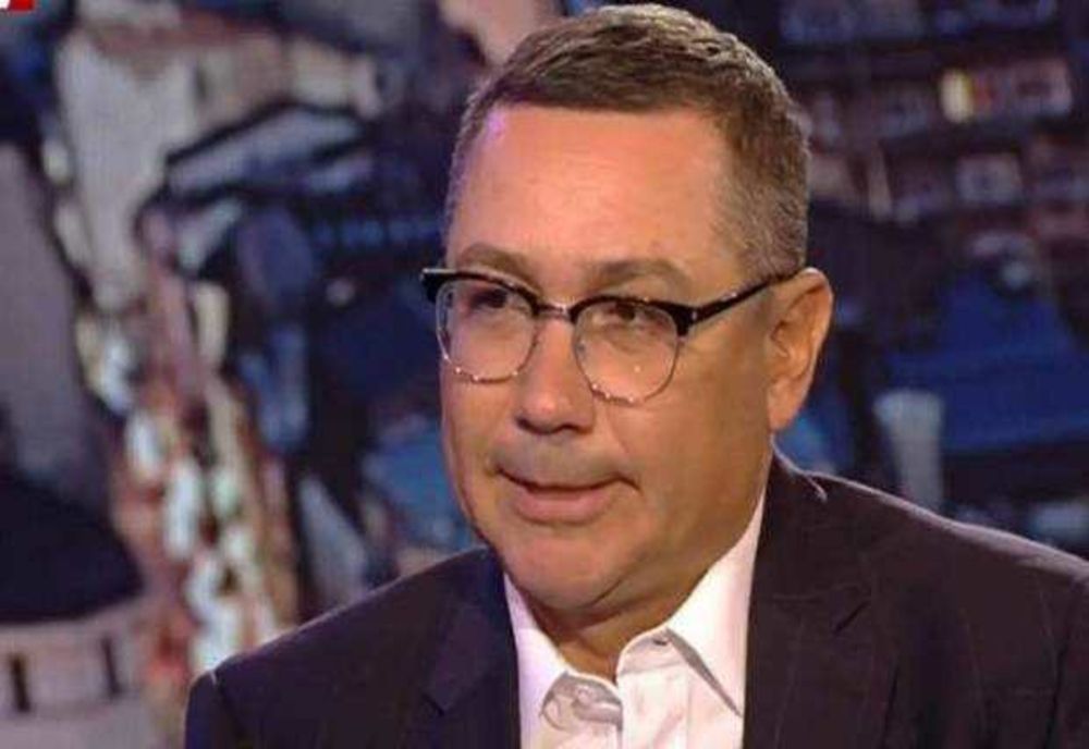 Victor Ponta: Românii au obosit. Au fost mințiți, furați, alungați. Sunt manipulați, dezamăgiți, certați și disprețuiți. Au devenit o masă de manevră