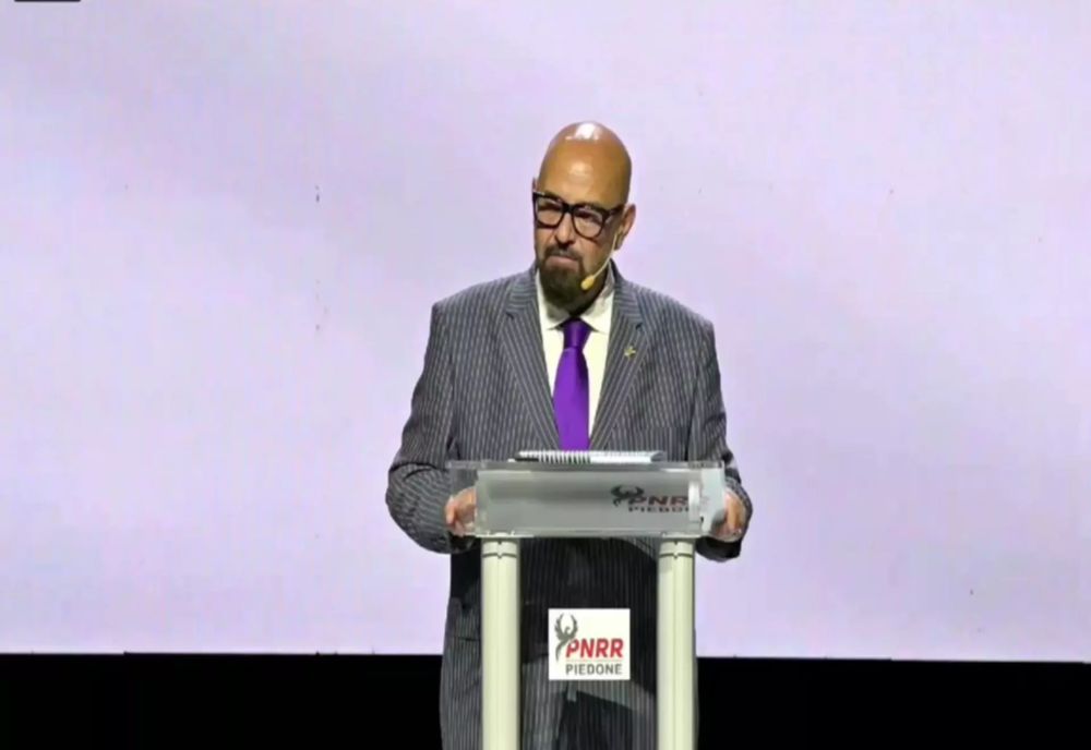 CRISTIAN POPESCU PIEDONE REVINE CU UN NOU PROIECT POLITIC: ”DE FIECARE DATĂ CÂND AM VENIT ÎN FAȚA DUMEAVOASTRĂ AM PROMIS UN SINGUR LUCRU: SĂ NU VĂ DEZAMĂGESC!” 