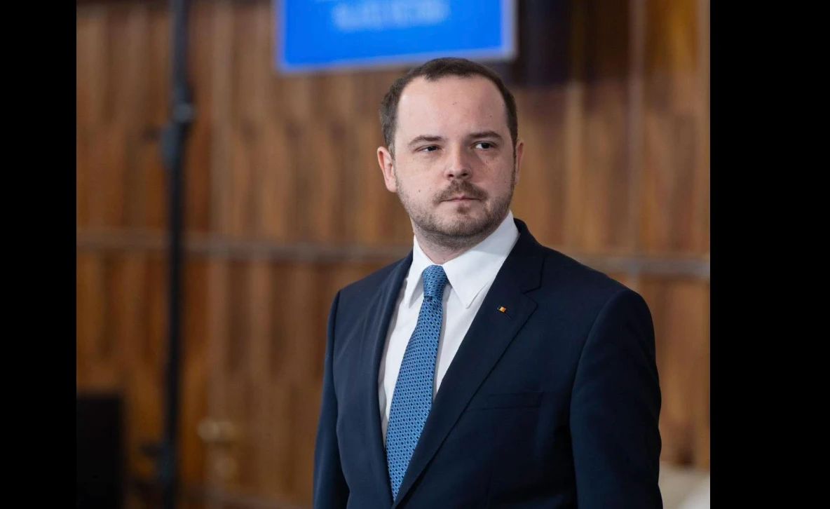 Rogobete, acuzații dure despre achiziția de vaccinuri Pfizer: „Incompetență sau slugărnicie”