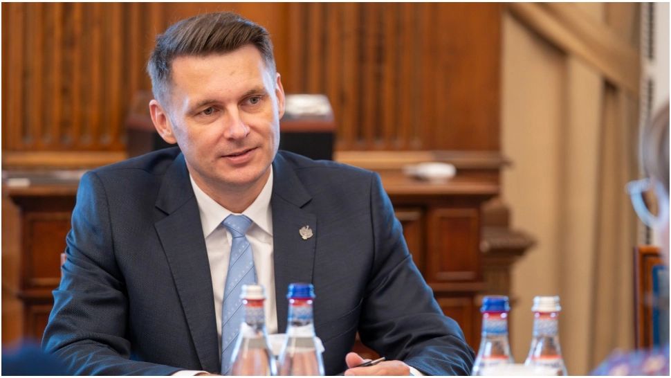 Abrudean: Scenariul unui guvern minoritar - nu e de dorit; președintele are legitimitatea și atribuțiile să medieze