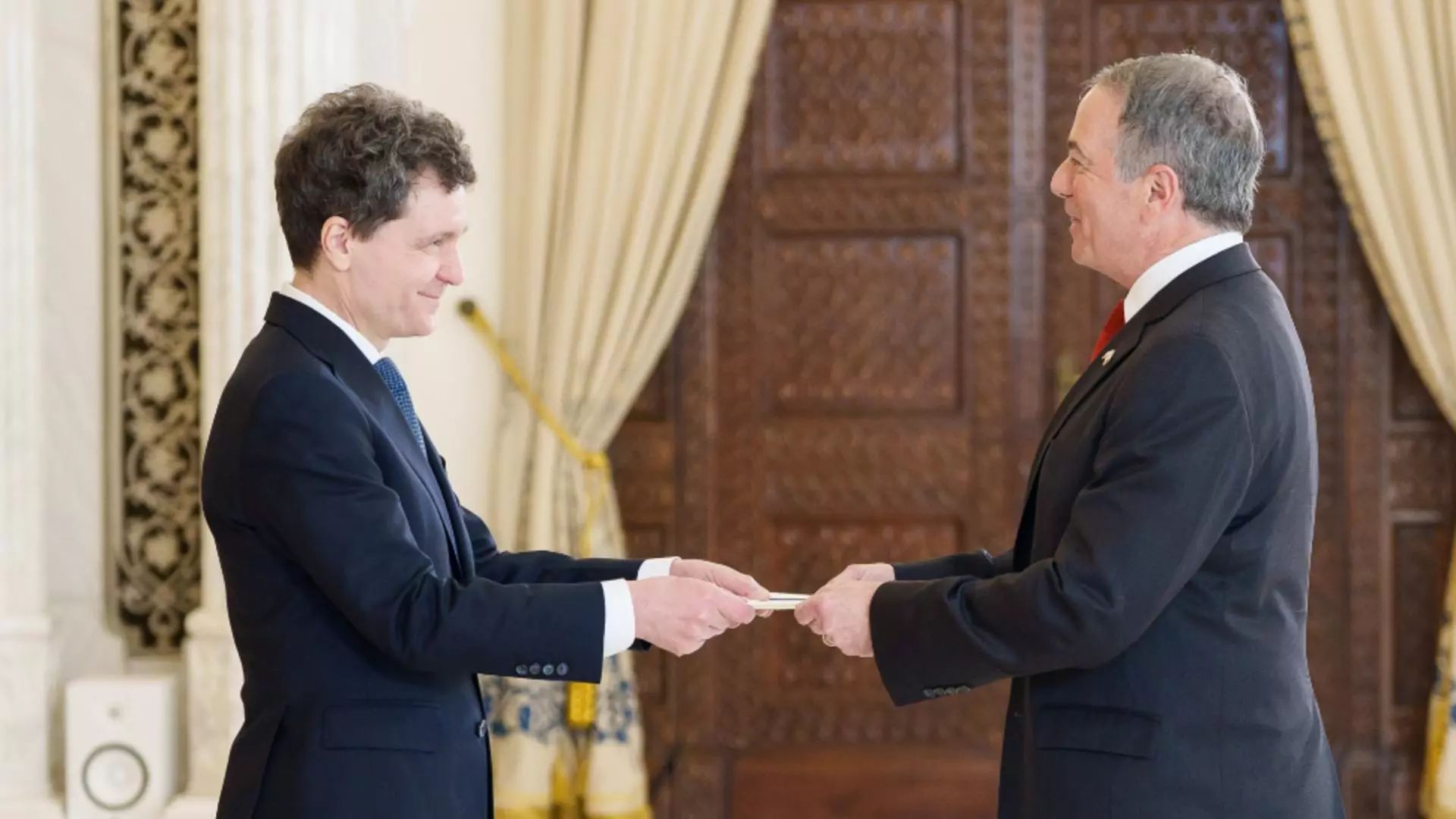 Noul ambasador al Statelor Unite în România a prezentat scrisorile de acreditare președintelui Nicușor Dan: „Ne dorim să consolidăm relația noastră puternică”